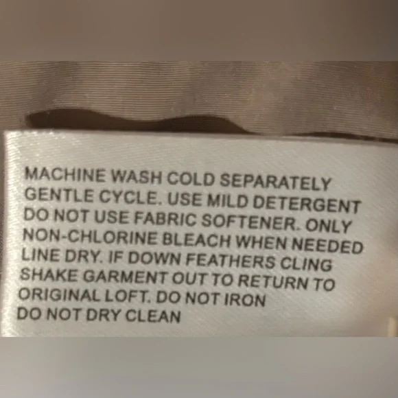 Michael Kors Packable Puffer Jacket-Hooded - Picture 7 of 10